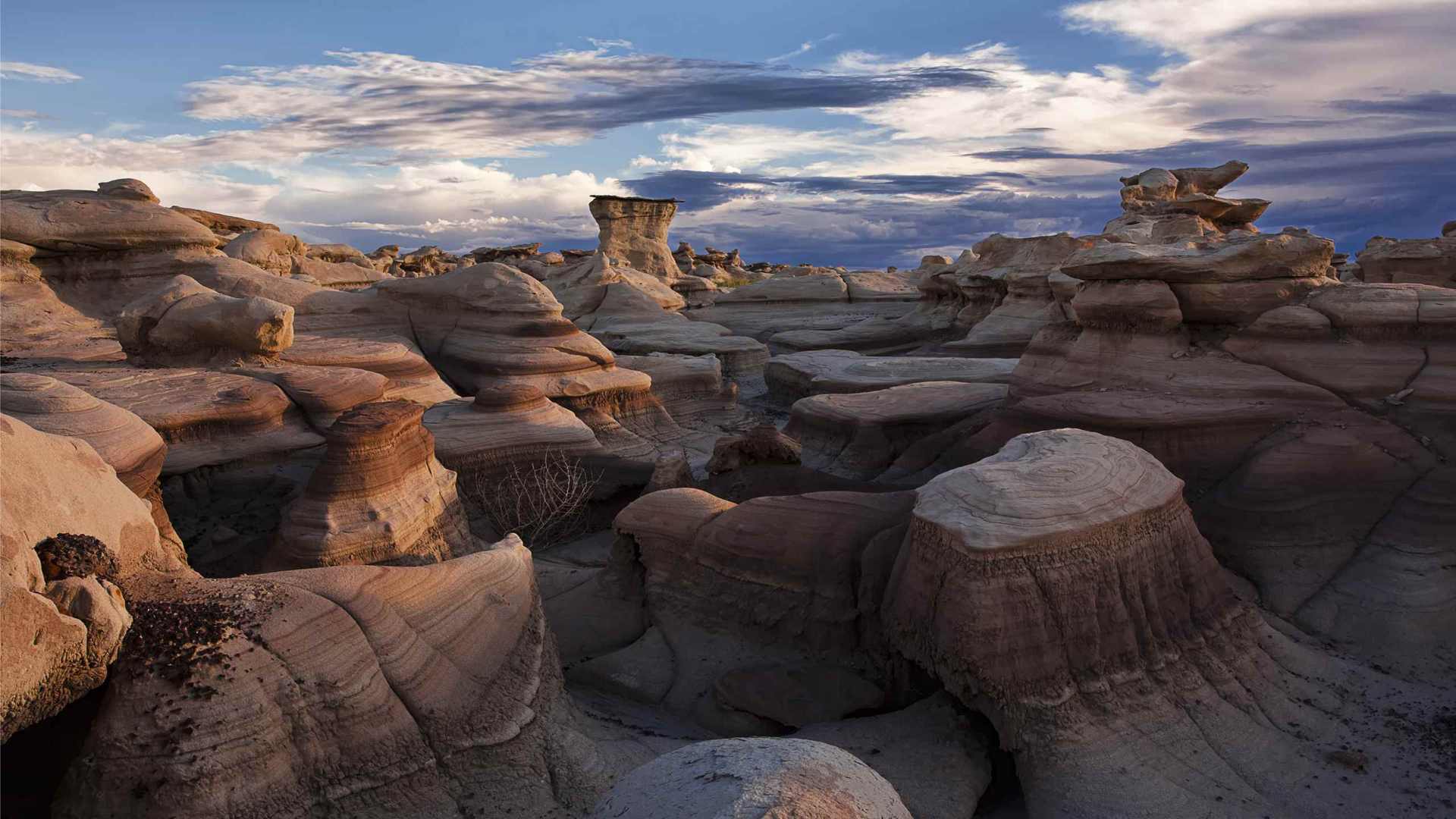 02355_bistibadlands_2560x1600 — mountain wallpaper