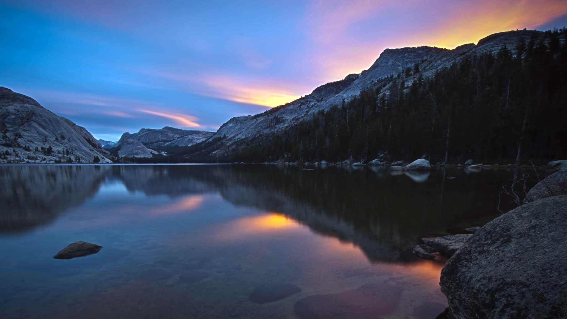 02434_dawnattenayalake_2560x1600 — mountain wallpaper